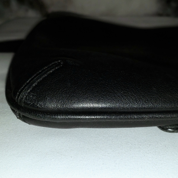 Coach vintage black crossbody purse - Picture 7 of 14